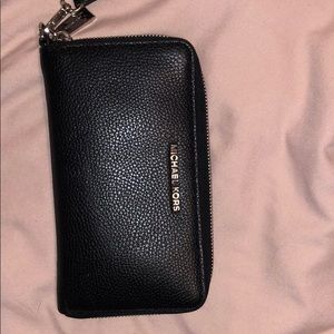Michael Kors wallet/wristlet
